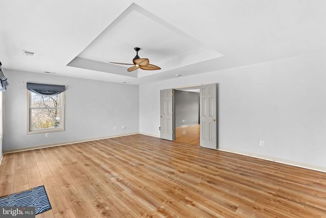 19451 YOUNGS CLIFF RD, Sterling, VA 20165