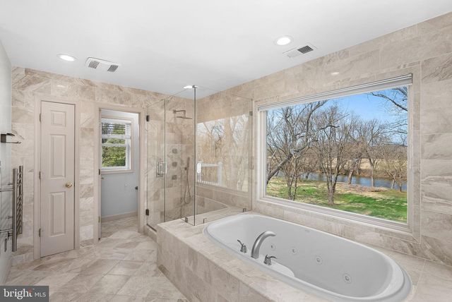 19451 YOUNGS CLIFF RD, Sterling, VA 20165