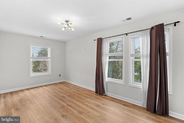 19451 YOUNGS CLIFF RD, Sterling, VA 20165