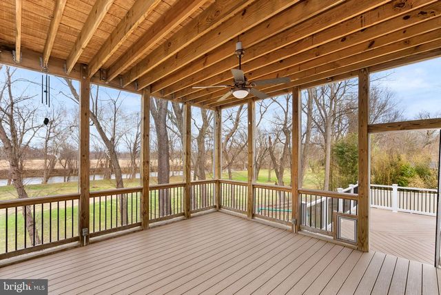 19451 YOUNGS CLIFF RD, Sterling, VA 20165