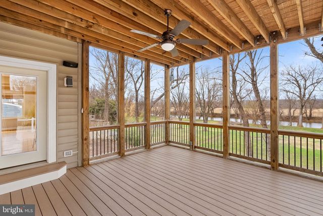 19451 YOUNGS CLIFF RD, Sterling, VA 20165