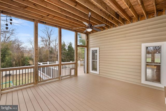 19451 YOUNGS CLIFF RD, Sterling, VA 20165