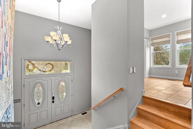 19451 YOUNGS CLIFF RD, Sterling, VA 20165