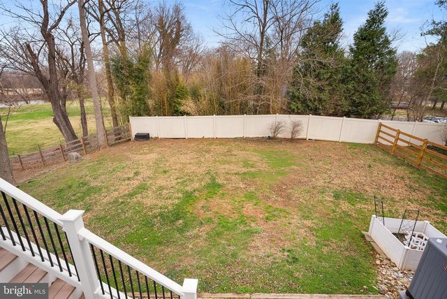 19451 YOUNGS CLIFF RD, Sterling, VA 20165