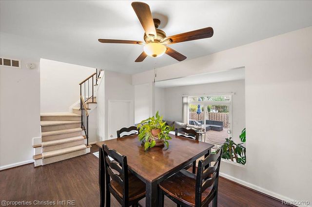 41327 Lagoon Court, Northville, MI 48167