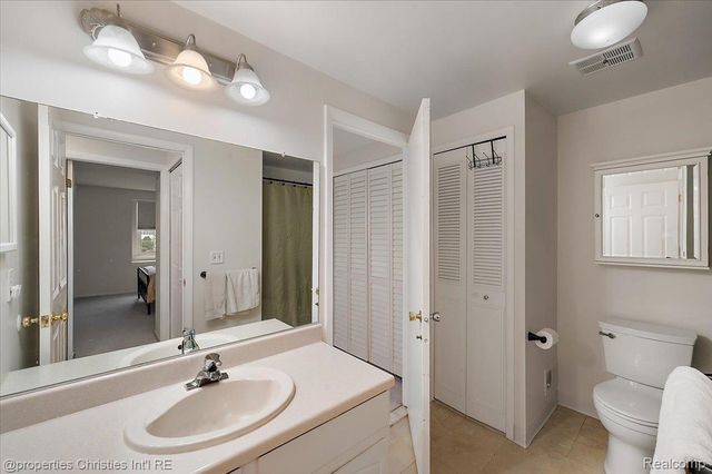 41327 Lagoon Court, Northville, MI 48167