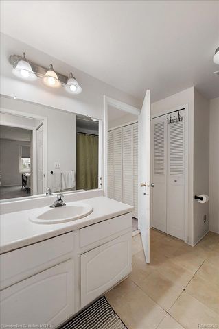 41327 Lagoon Court, Northville, MI 48167