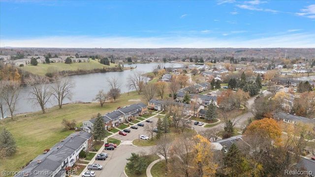 41327 Lagoon Court, Northville, MI 48167