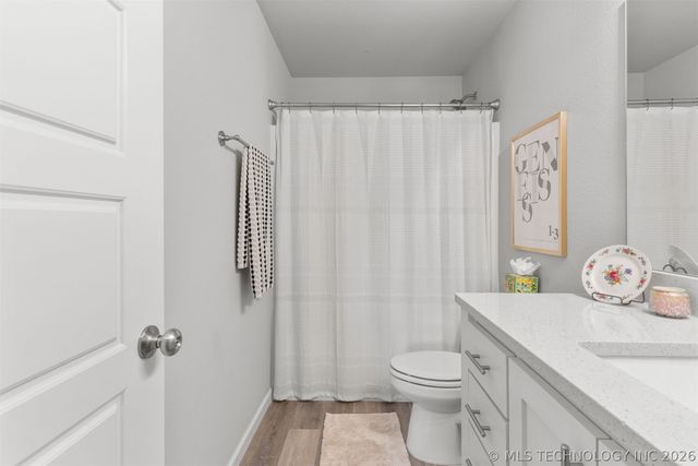 14964 S Poplar Place, Glenpool, OK 74033