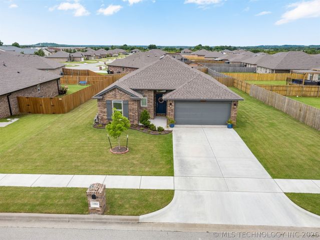 14964 S Poplar Place, Glenpool, OK 74033