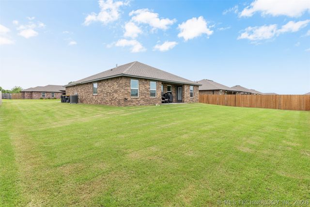 14964 S Poplar Place, Glenpool, OK 74033