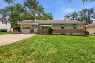 500 23rd Street, Blue Springs, MO 64015