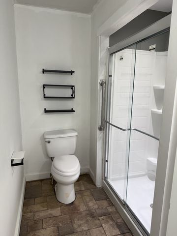 817 Lake Odonnell Rd, Sewanee, TN 37375