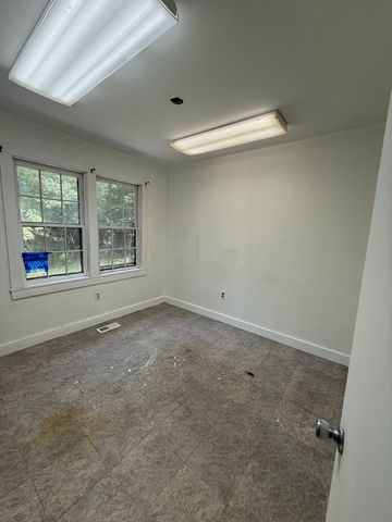 817 Lake Odonnell Rd, Sewanee, TN 37375