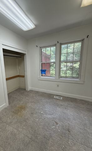 817 Lake Odonnell Rd, Sewanee, TN 37375