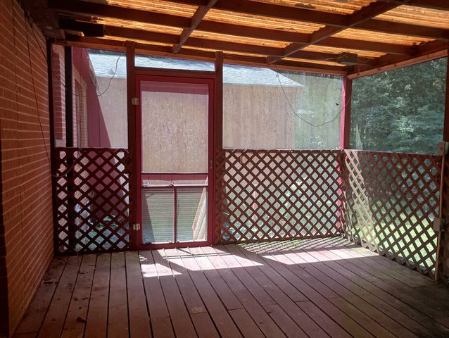 817 Lake Odonnell Rd, Sewanee, TN 37375