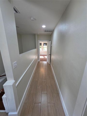 217 S OAK AVENUE, Sanford, FL 32771