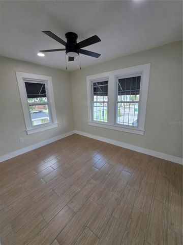 217 S OAK AVENUE, Sanford, FL 32771