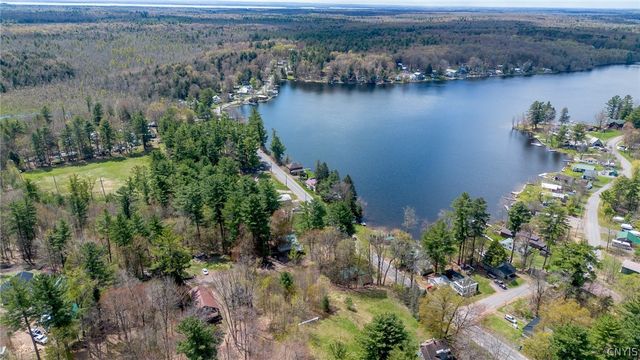 11 Wall Street, Amboy, NY 13028