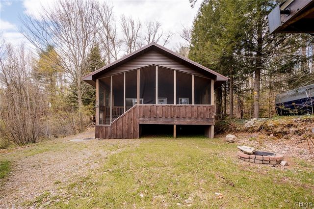 11 Wall Street, Amboy, NY 13028