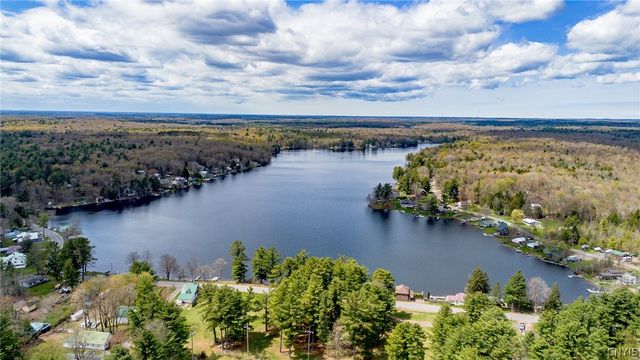 11 Wall Street, Amboy, NY 13028