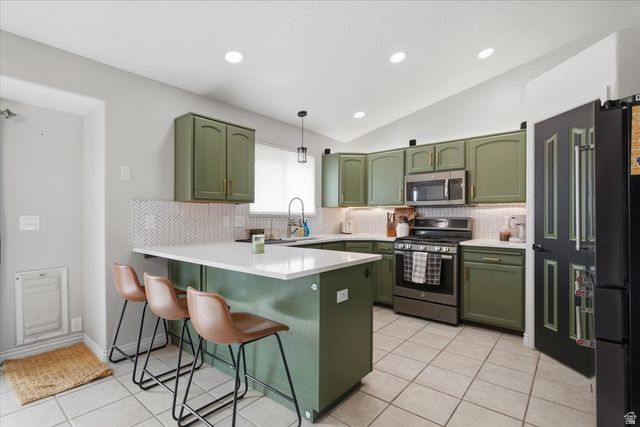 5594 S 6950 W, Hooper, UT 84315