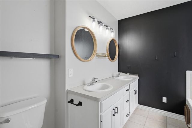 5594 S 6950 W, Hooper, UT 84315