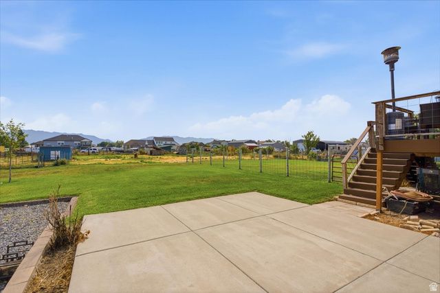 5594 S 6950 W, Hooper, UT 84315