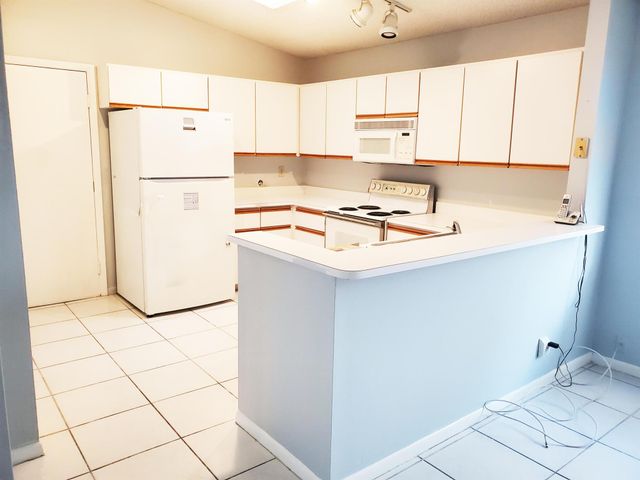 8910 Boatswain Drive 8910, Boynton Beach, FL 33436