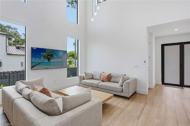 3384 Canal ST, Naples, FL 34112