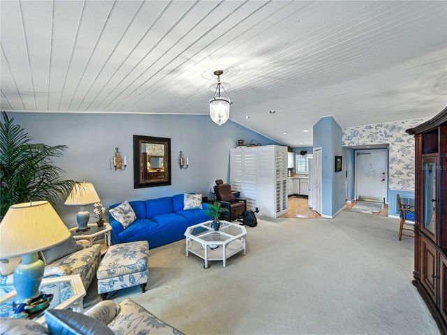 9201 VILLAGE DRIVE I-21, Lake Wales, FL 33898