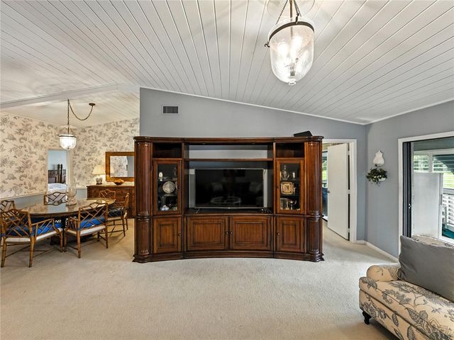 9201 VILLAGE DRIVE I-21, Lake Wales, FL 33898
