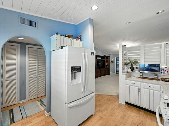 9201 VILLAGE DRIVE I-21, Lake Wales, FL 33898
