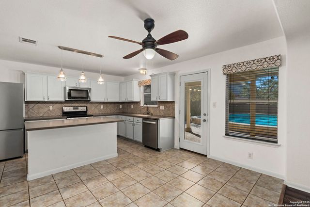 1023 Magnolia Bend, San Antonio, TX 78251