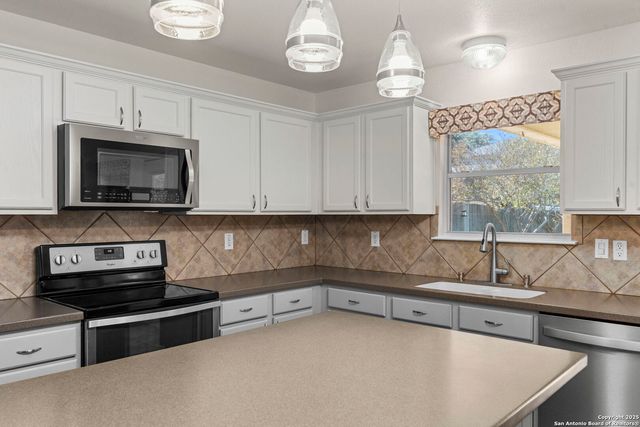 1023 Magnolia Bend, San Antonio, TX 78251