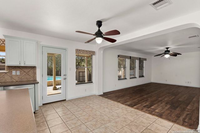 1023 Magnolia Bend, San Antonio, TX 78251