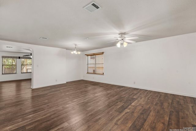 1023 Magnolia Bend, San Antonio, TX 78251