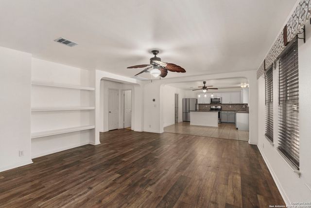 1023 Magnolia Bend, San Antonio, TX 78251