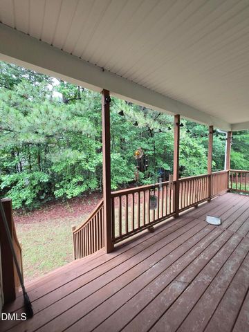 18 Castlewood Drive, Clayton, NC 27520