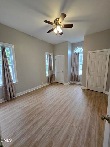 18 Castlewood Drive, Clayton, NC 27520