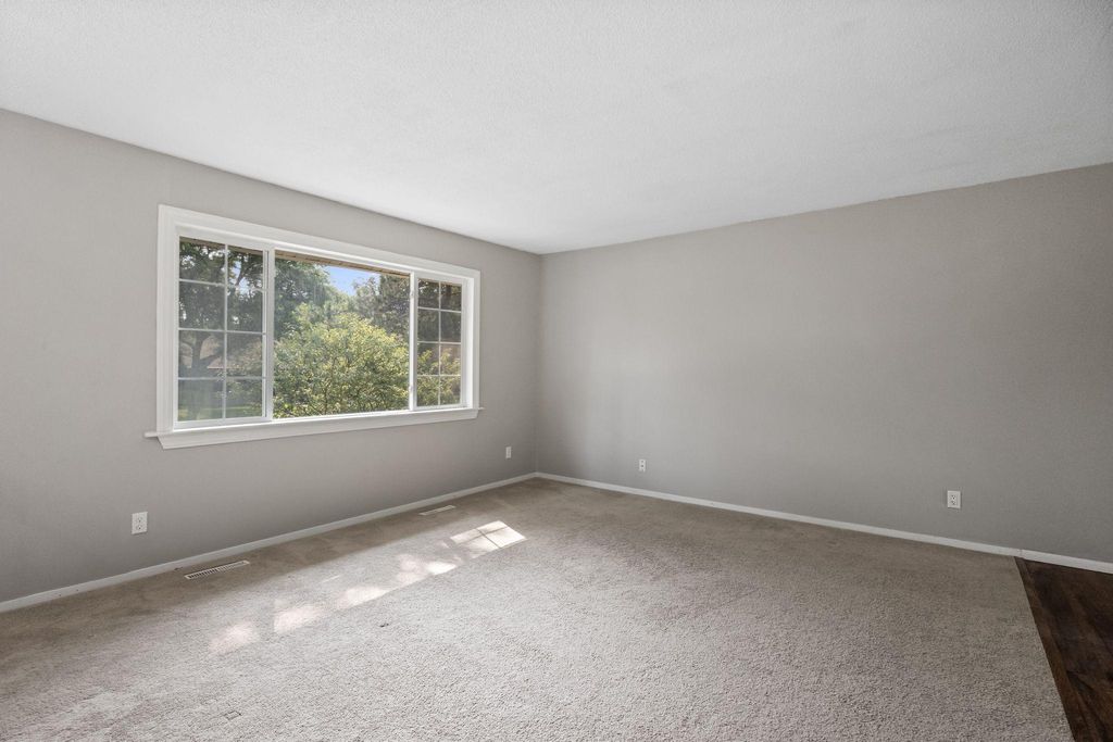 10340 Decatur Avenue S, Bloomington, MN 55438 — photo 4