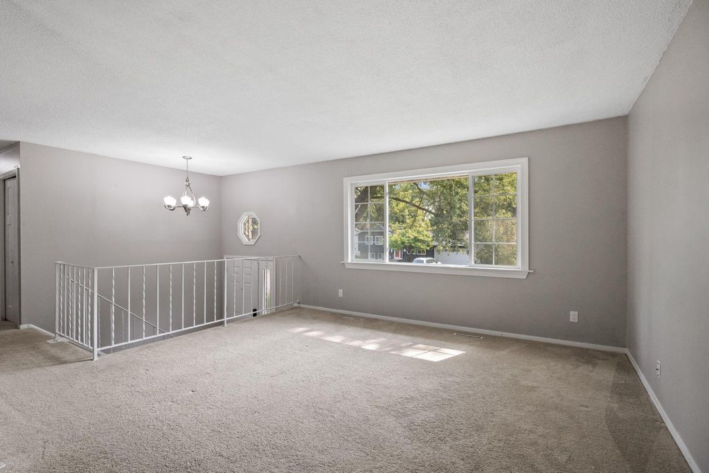 10340 Decatur Avenue S, Bloomington, MN 55438 — photo 5