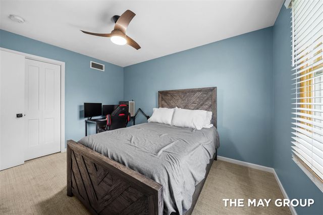 2072 Meadow Valley Court, Grand Rapids, MI 49504