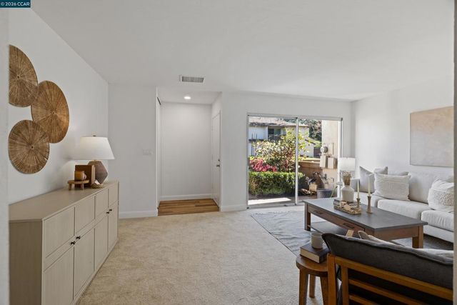 1900 Pomar Way, Walnut Creek, CA 94598