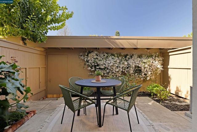 1900 Pomar Way, Walnut Creek, CA 94598