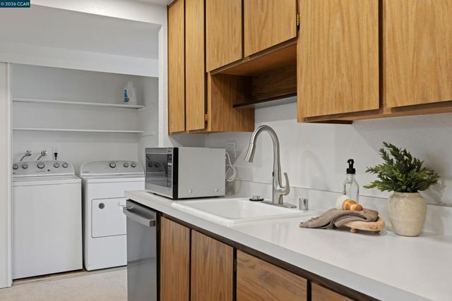 1900 Pomar Way, Walnut Creek, CA 94598