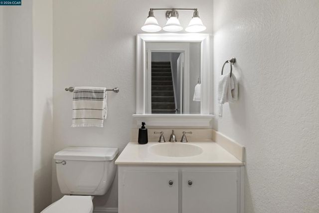 1900 Pomar Way, Walnut Creek, CA 94598