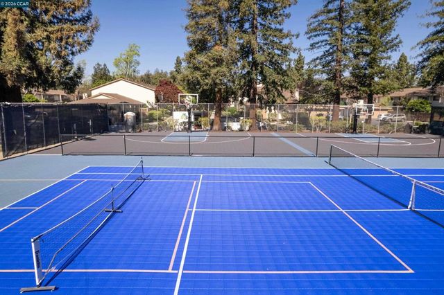 1900 Pomar Way, Walnut Creek, CA 94598