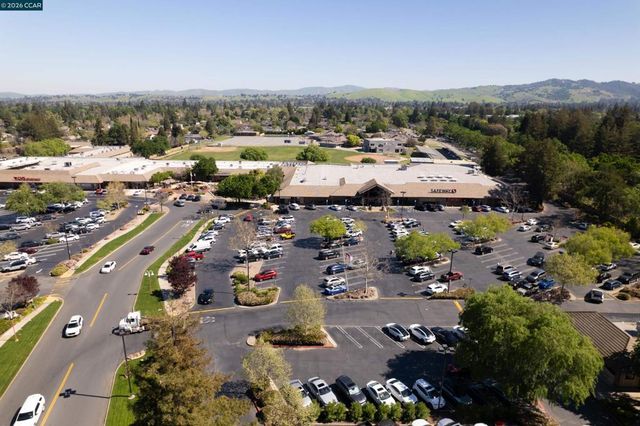 1900 Pomar Way, Walnut Creek, CA 94598