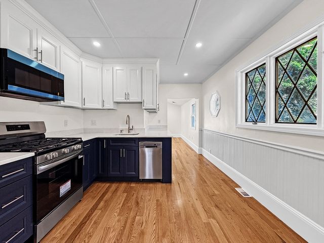 40 Archer St, Lynn, MA 01902